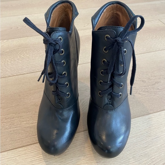 MRKT Black Leather Lace-Up Ankle Boot, Size 8 (Euro 38.5) - Picture 2 of 12